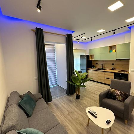 Sunflower Apartment 地拉那 外观 照片