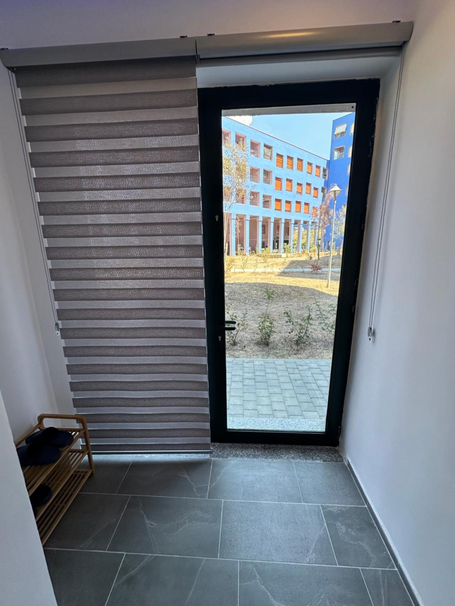 Sunflower Apartment 地拉那 外观 照片