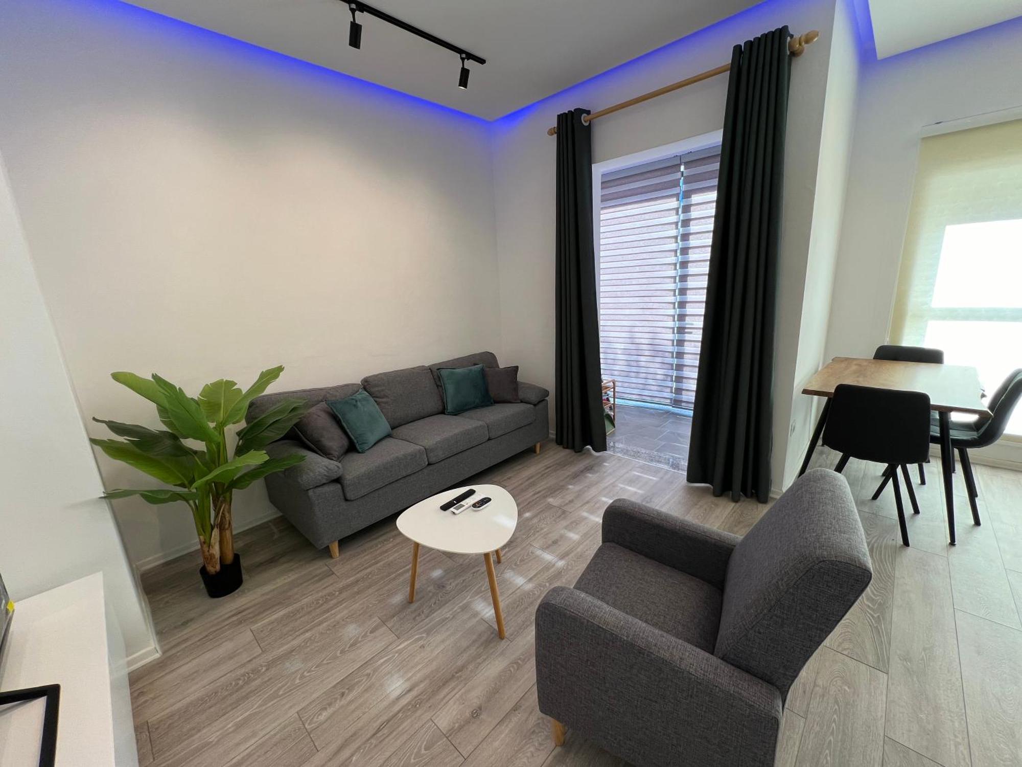 Sunflower Apartment 地拉那 外观 照片