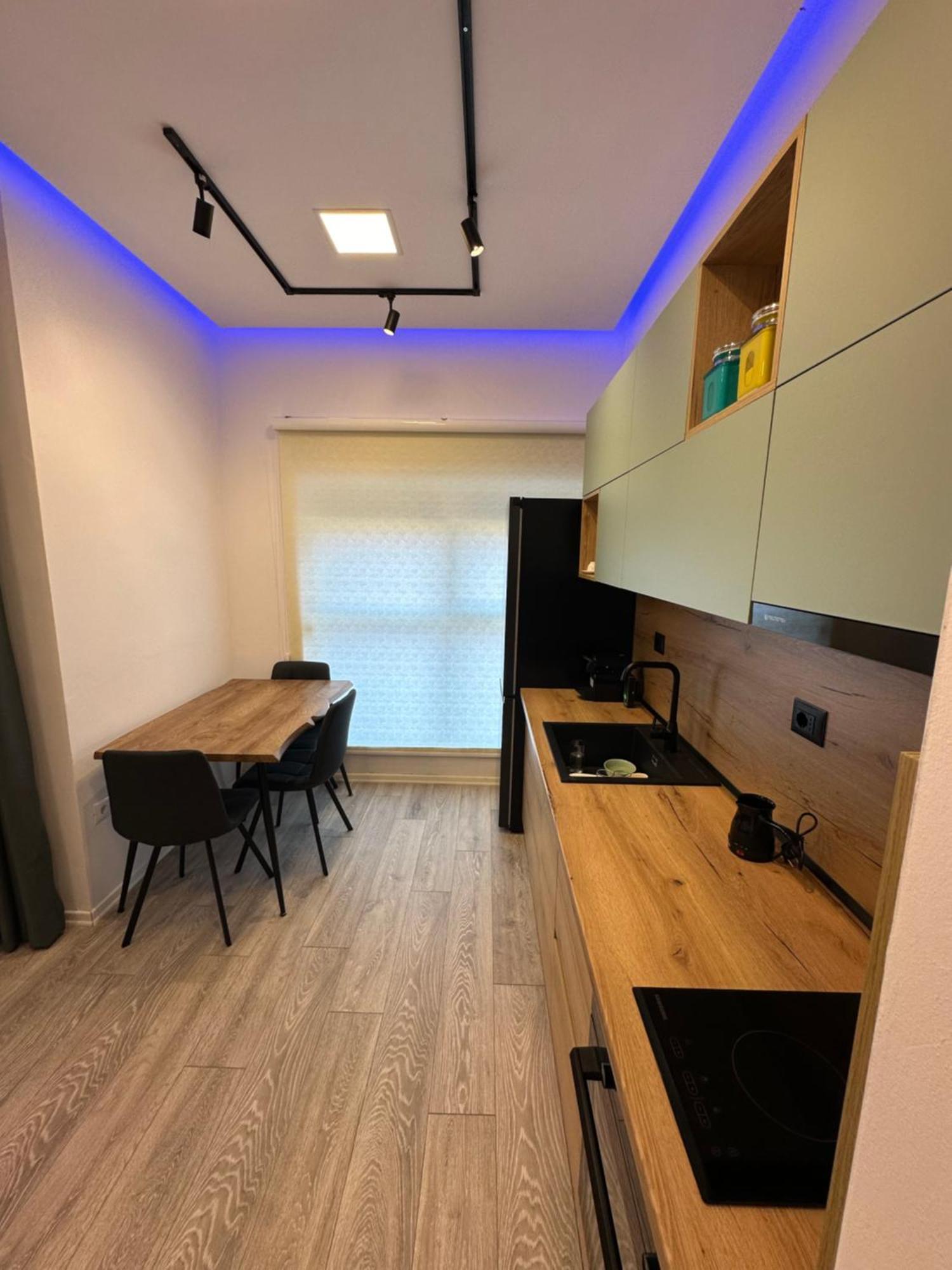 Sunflower Apartment 地拉那 外观 照片